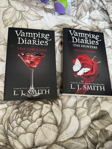 Vampire diaries books new - x2,