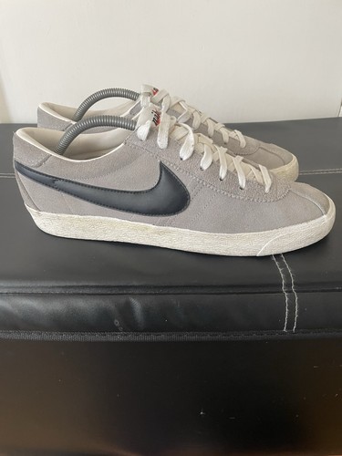 Rare 2012 nike - v,