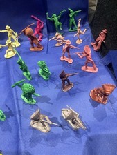 Vintage Plastic Cowboys & Indians Various Colours And Poses ￼