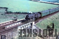 35mm Slide BR British Railways Steam Loco 76033 Class 4MT Binecombe Tunnel 1966