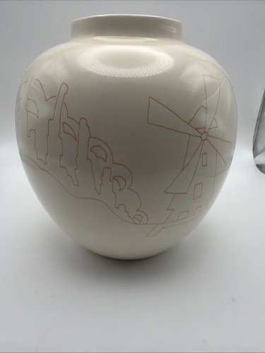 Wedgwood clarice cliff bizarre - cliff,