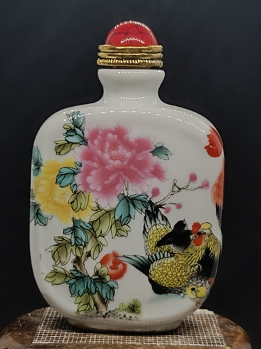 Antique chinese snuff bottle - antique,