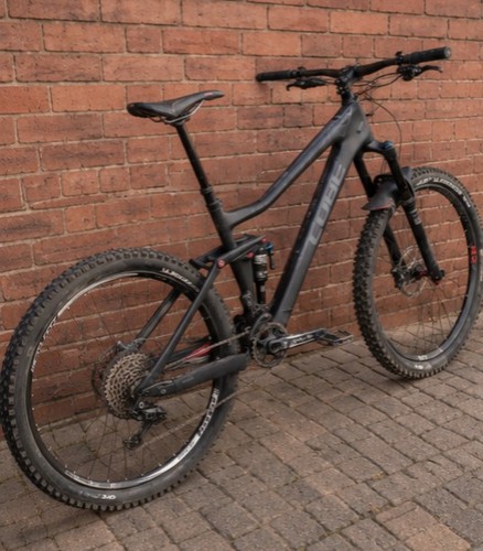 Cube stereo 140 - carbon, |