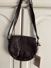 Small drk brown leather Gianni