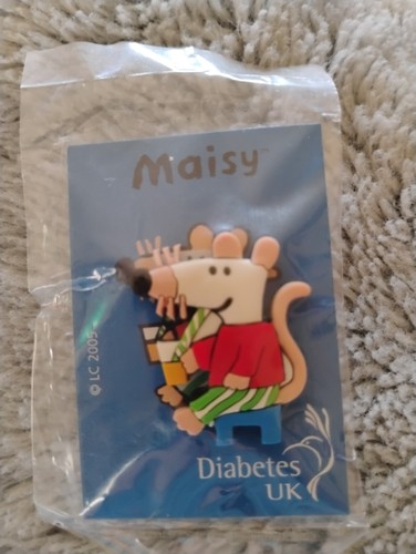 New maisy mouse pin - new,