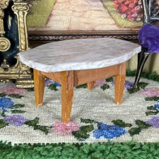 Antique Dollhouse Schneegas