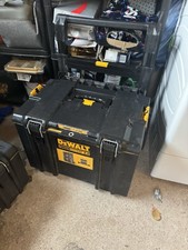DEWALT TOUGHSYSTEM 2.0 - DS450 Tool Box - Black
