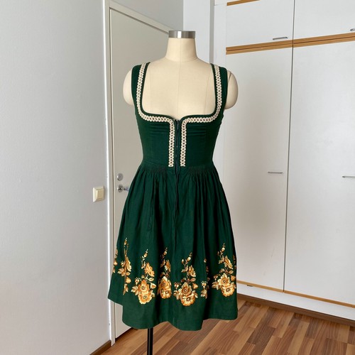 1980s bvarian embroidered - bvarian,