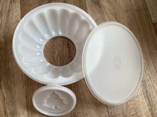 New 8inch tupperware lidded - tupperware,