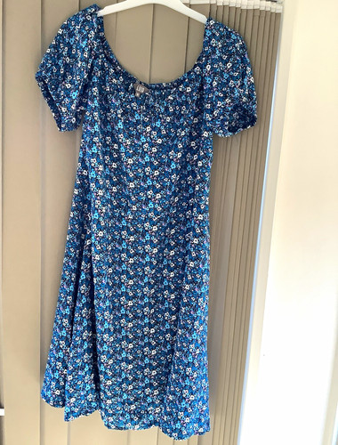 Fluid blue floral flower - floral, puff