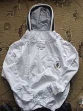 1x White Buzzwear Bee Keeper