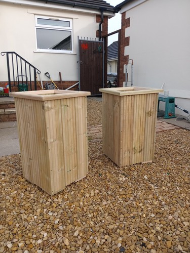 Large tall decking planter - tall,