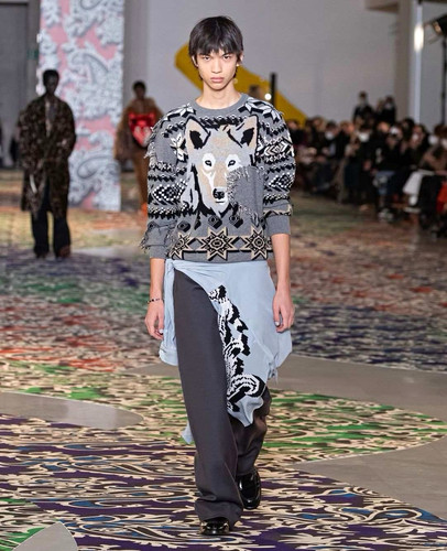 Etro fw22 runway wolf - wolf, jacquard