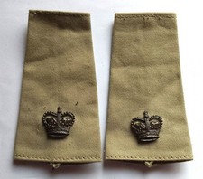 Original matching pair of Slip on Rank Insignia