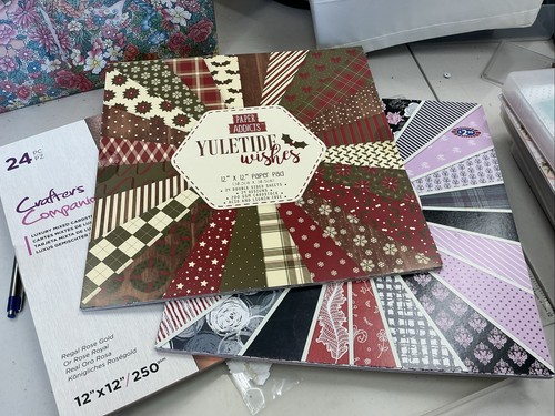 Box 12 inch - 12, assorted