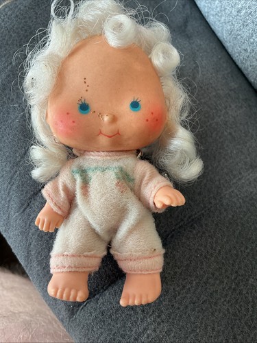 Strawberry shortcake vintage - strawberry,