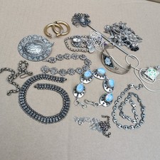 ANTIQUE / VINTAGE BROKEN