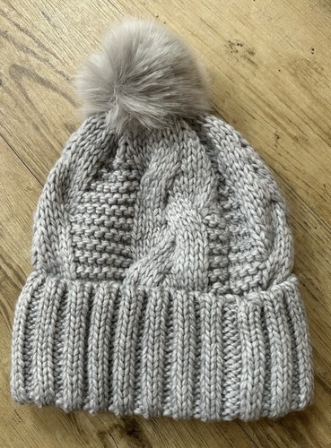 Women grey cable knit - women’s,