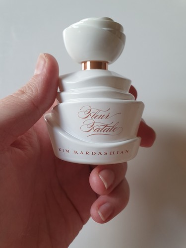 Kim kardashian fleur fatale - kim,