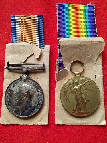 Original pair ww1 medals - of, w