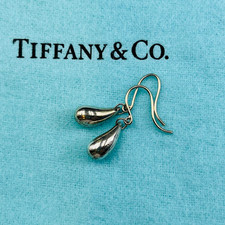 Tiffany and Co Elsa Peretti Teardrop Dangle Drop Hook Earrings Silver