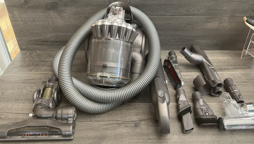 Dyson dc22 cylinder - dyson, vacuum