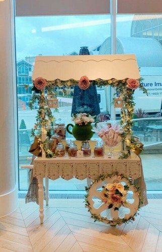 Hire only fully decorated - fully,