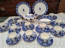 NATIONAL TRUST STOURHEAD Designed by JULIE DEPLEDGE part tea & dinner service