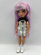 Rainbow High Avery Styles  Fashion Doll, with outfit & 2 wigs, 27 cm tall.