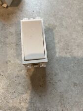 TENBY SWITCH PLAIN WHITE  20AX