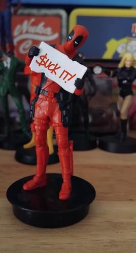 Marvel deadpool action figure - deadpool,