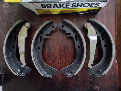 Rear brake shoes - rear,