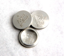 one Kern Paillard Bolex Aluminium D-Mount Lens Cap for 8mm cameras (C8 B8 D8)