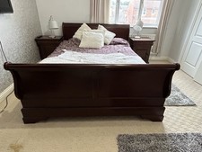 bedroom furniture set