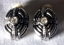 Vintage silvertone clip on