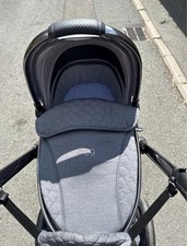 Egg 2 Grey Pram and Carrycot