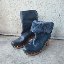 UGG Lynnea Black Leather Ankle
