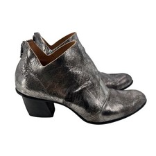 Cydwoq Women's Silver Protest Leather Ankle Bootie Size 39