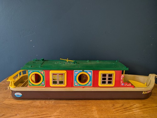 Sylvanian families canal - families, boat