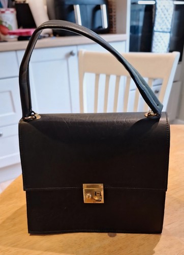 Black faux leather vintage - black,