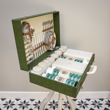 Vintage Picnic Set for Six 1960s Sirram Hawker Marris Classic car accessory