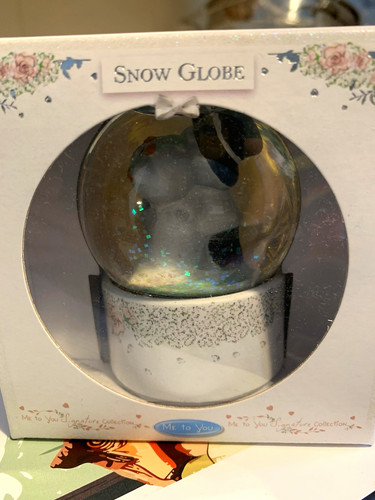 Carte blanche snow globe - snow,