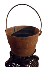 Early heavy  Victorian cast