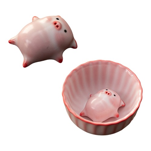 Little pig figurines teacup - figurines,