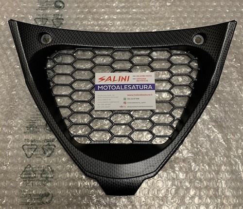 Front fairing carbon look - front,