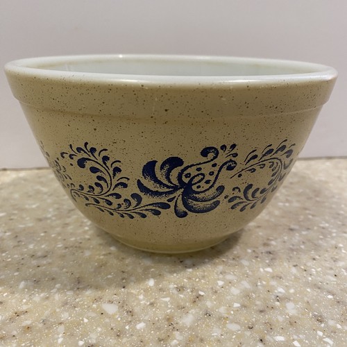 Vintage 70s pyrex - vintage,