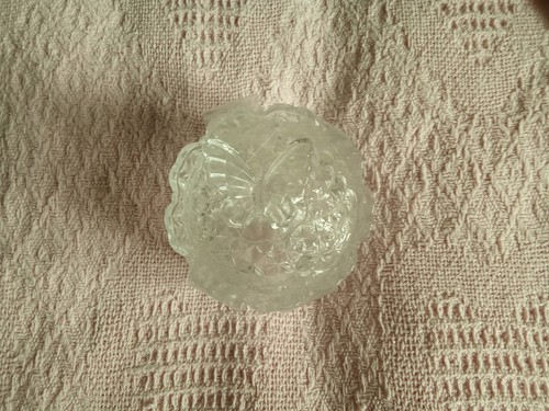 Pretty glass butterfly - glass, tri