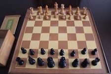 English Staunton chess set, John Jaques & Son, boxwood and ebony, king size 8.3