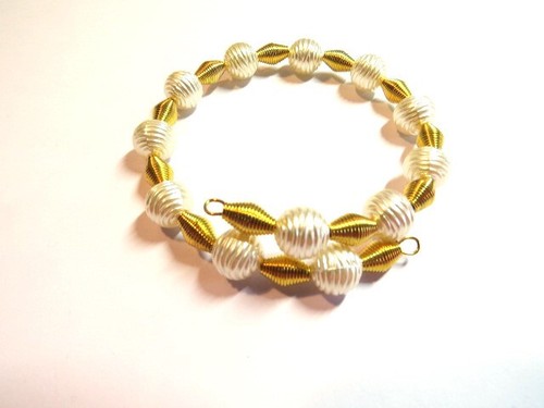Memory wire bracelet white - -,