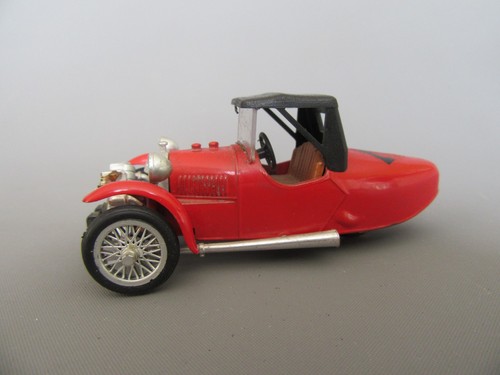 C694 brumm italy cyclecar - r4,